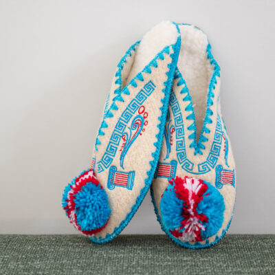 Griekse wollen sloffen pompon