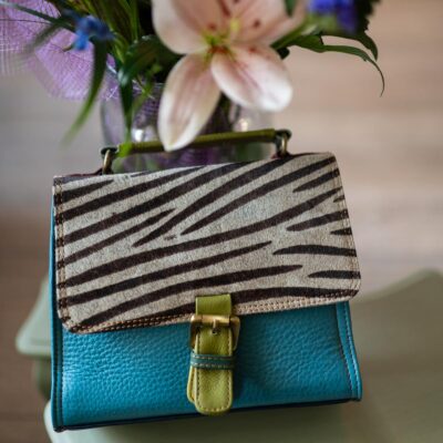 Handtas M zebra blauw restleer Handtas M zebra blauw restleer