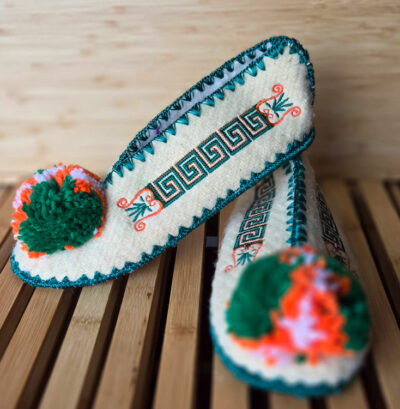 Griekse wollen slipper wit met groen