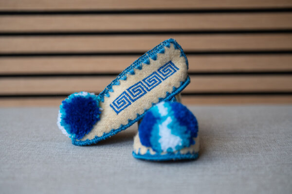 Griekse wollen kindersloffen wit blauw maat 24